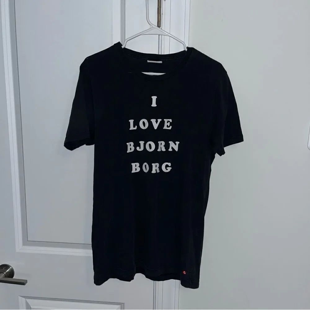 I love Bjorn Borg vintage tennis T shirt Black Size Large retro wear Sweden hero